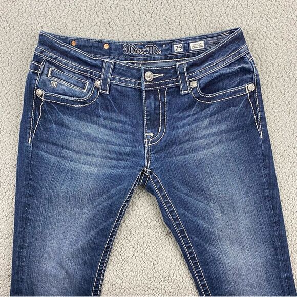 Miss Me Women's Cuffed Capri Thick Stitch Embellished Stretch Jeans  | Size: 29 - Picture 3 of 15
